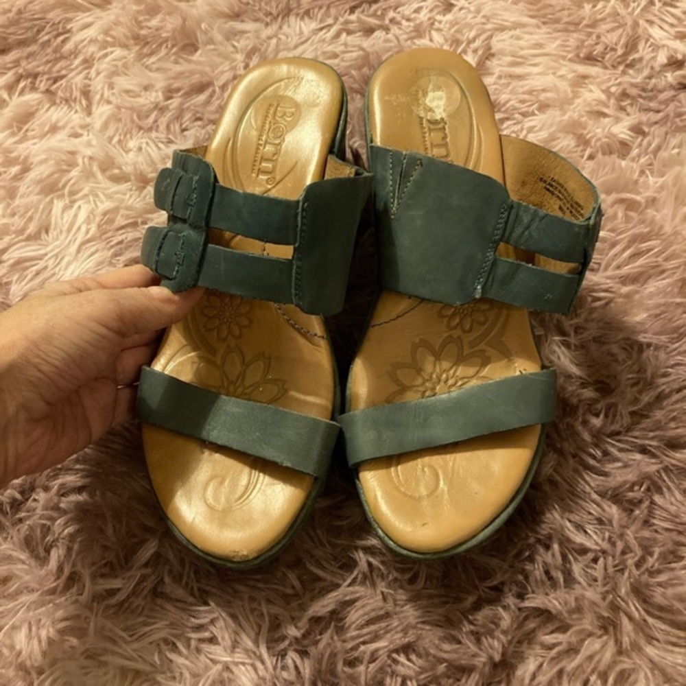 Women's Size 8 Born Comfort Leather Wedge Platform Sandal size 8